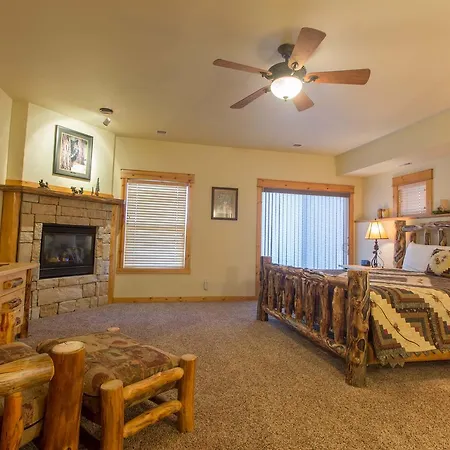 Mary'S Lake Lodge-2